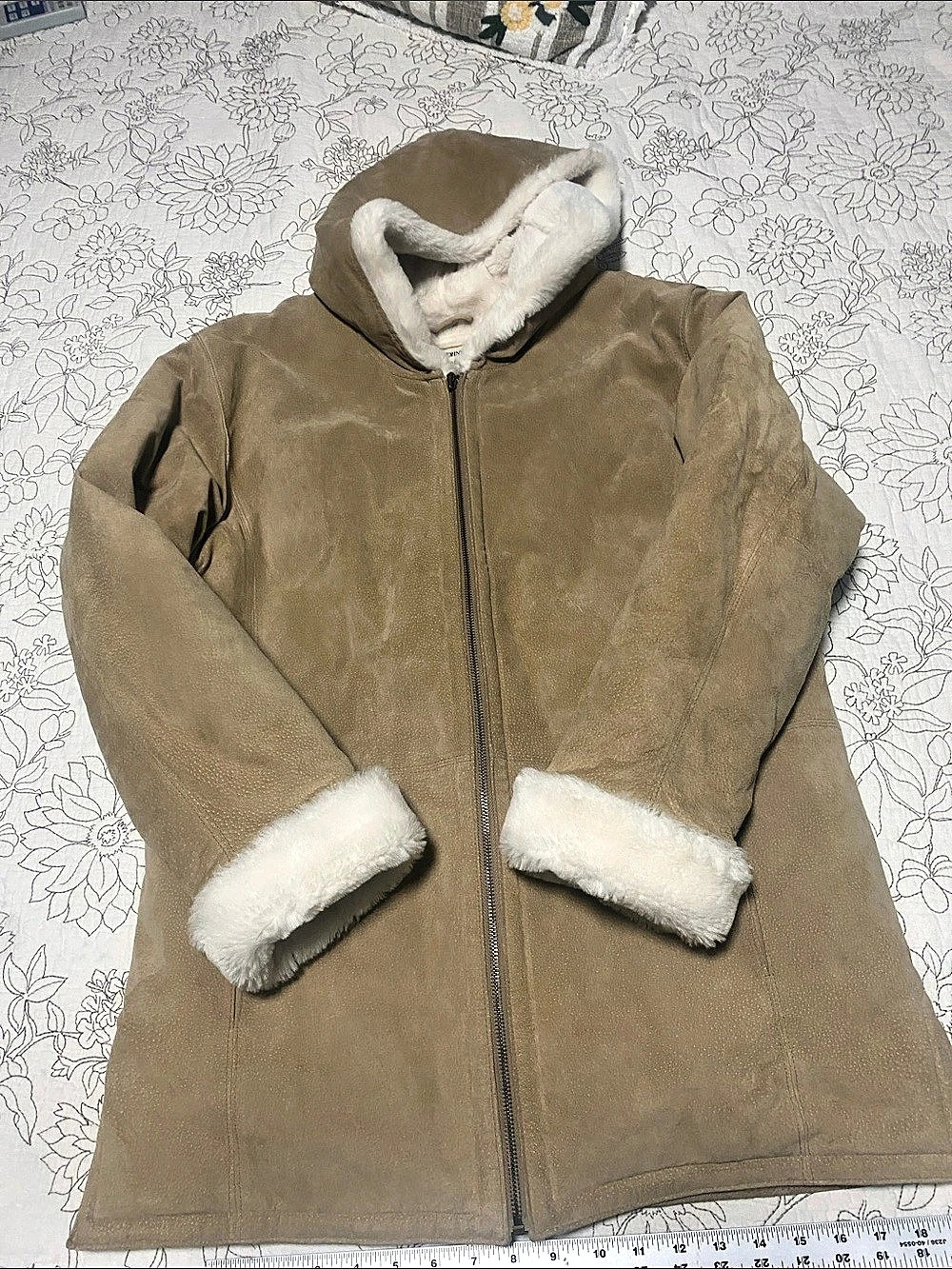 Leather Jacket Washable Suede
Hooded Coat Medium